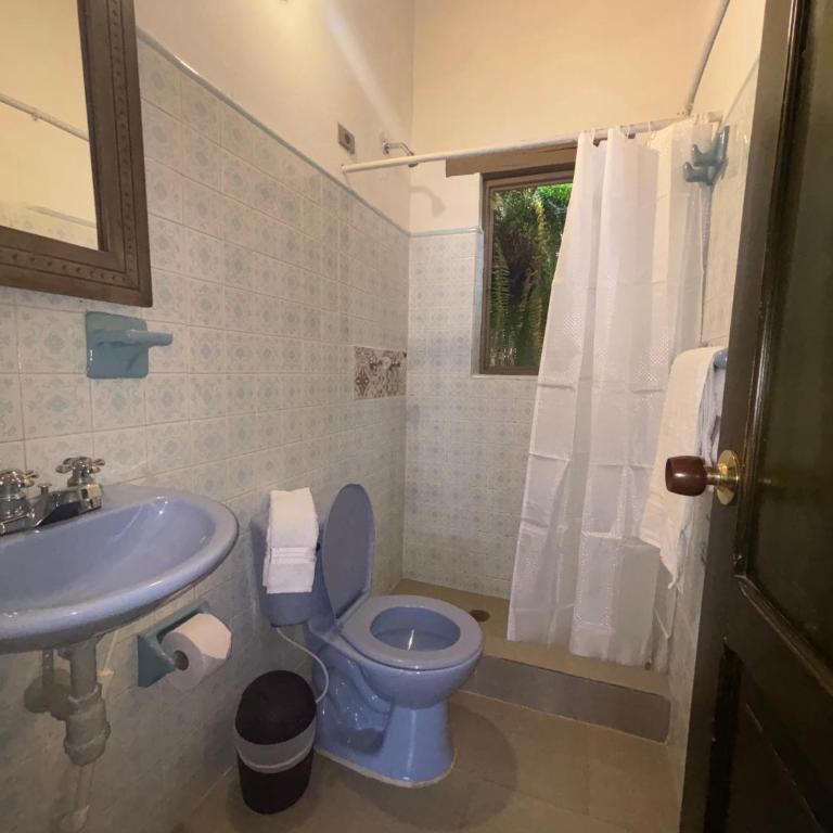 Hostal Casa Tyba - Double Room with Private Bathroom - 12