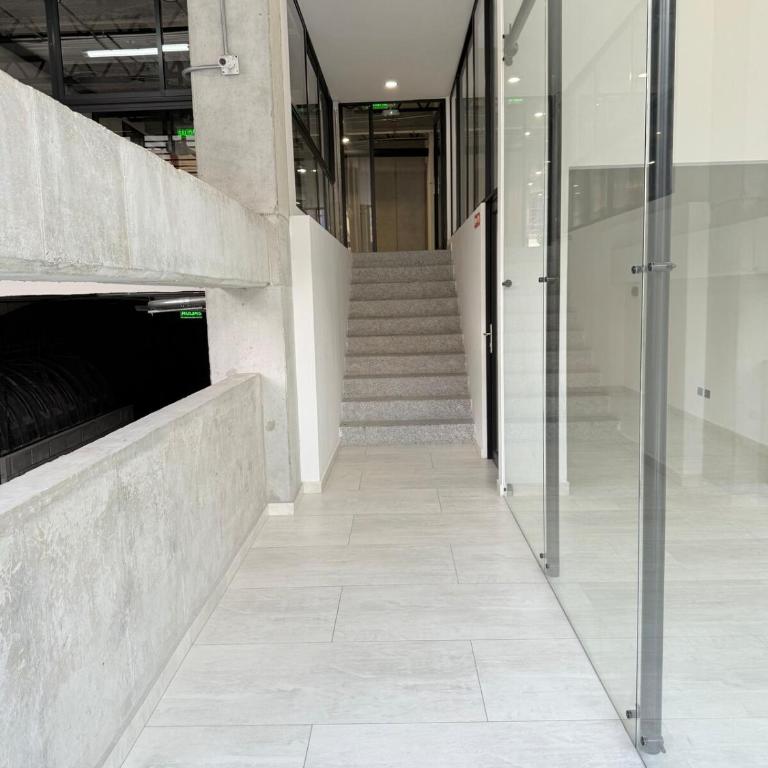 New studio, exceptional location with parking - Apartamento de 1 dormitorio - 30