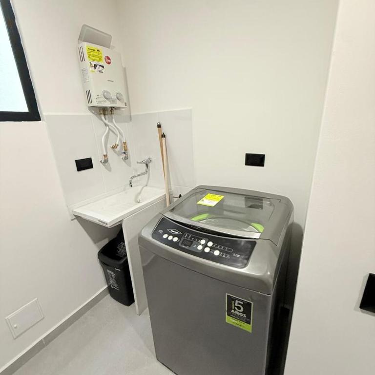 New studio, exceptional location with parking - Apartamento de 1 dormitorio - 21