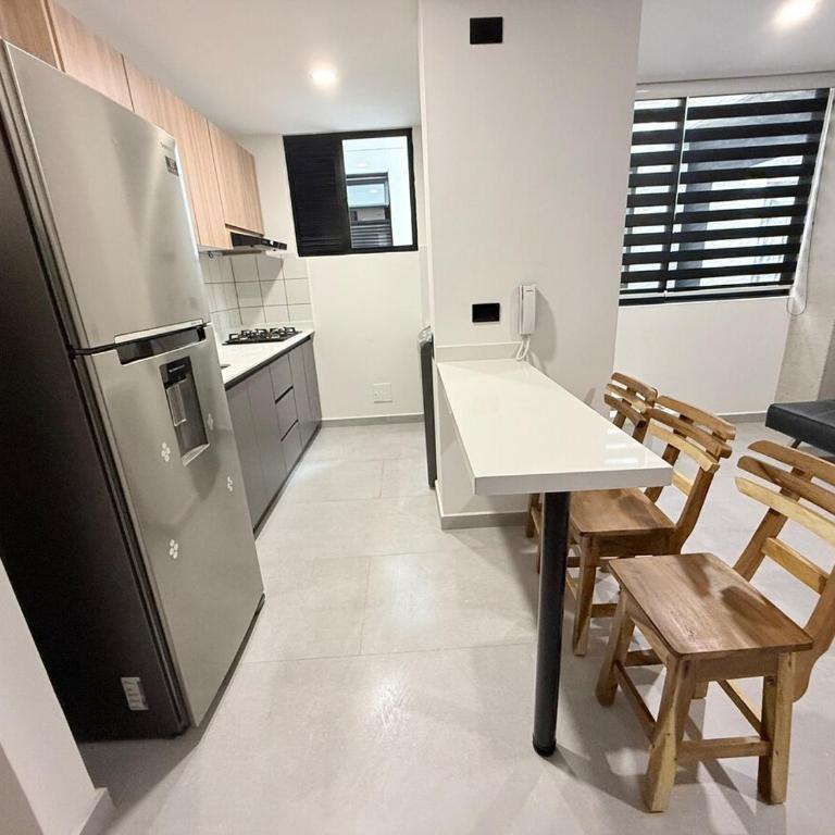 New studio, exceptional location with parking - Apartamento de 1 dormitorio - 5