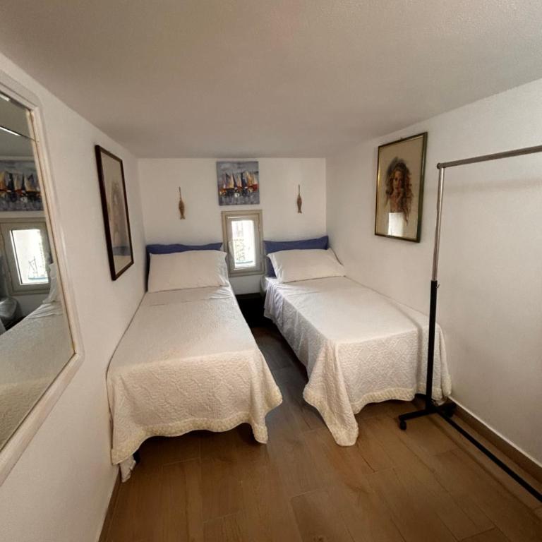 Antiche mura - Camera Doppia con Letti Singoli con Vista Città - 9