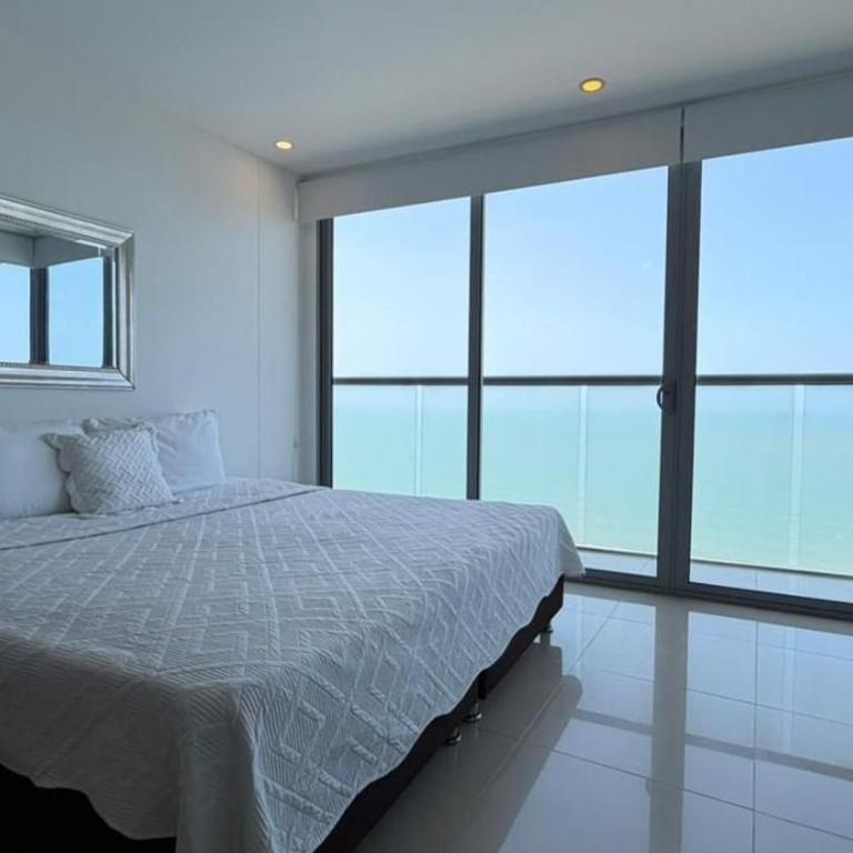 2704 Morros City - Spectacular beachfront apt - Apartment - 1