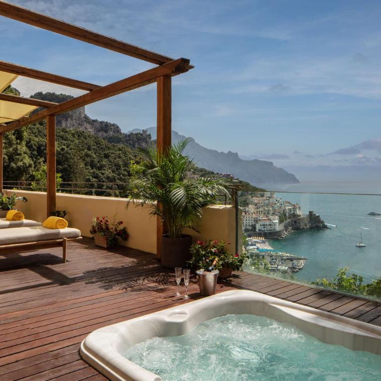 Anantara Convento di Amalfi Grand Hotel - Suite dell Eremita with Sea View Terrace and Jacuzzi - 1