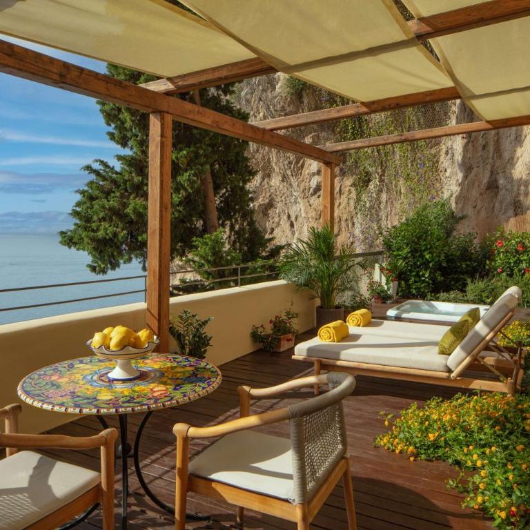 Anantara Convento di Amalfi Grand Hotel - Suite dell Eremita with Sea View Terrace and Jacuzzi - 6