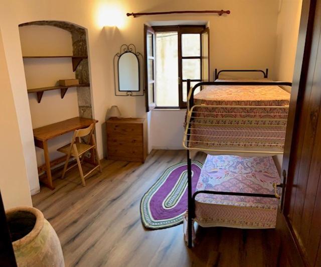 Domus de pedra - Two-Bedroom House - 6