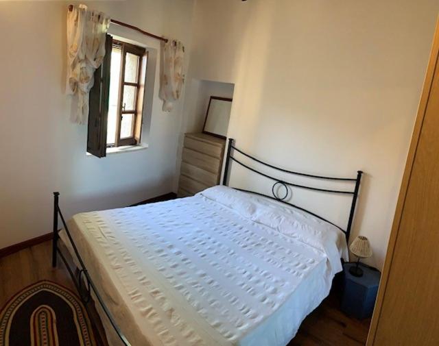 Domus de pedra - Two-Bedroom House - 7