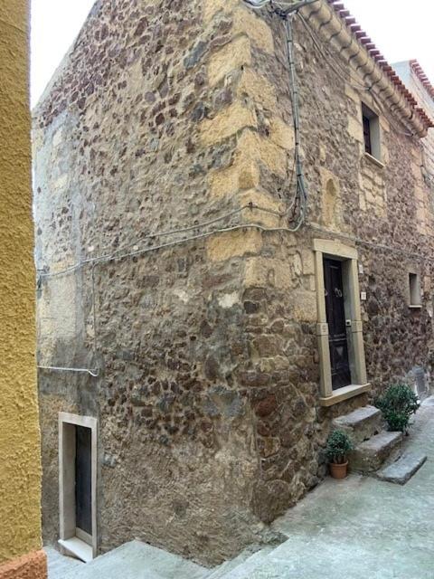 Domus de pedra - Two-Bedroom House - 13