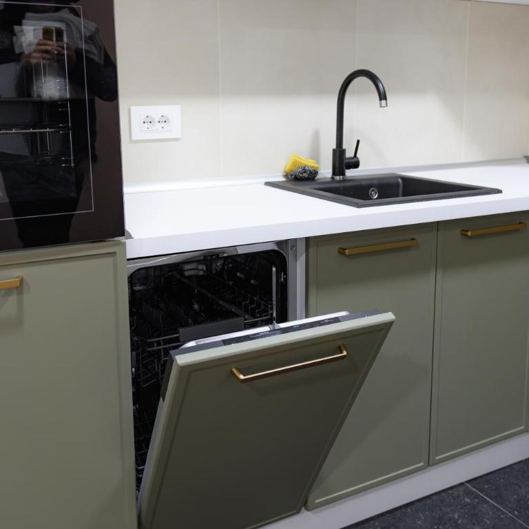 I&I 2Bedrooms - Two-Bedroom Apartment - 5