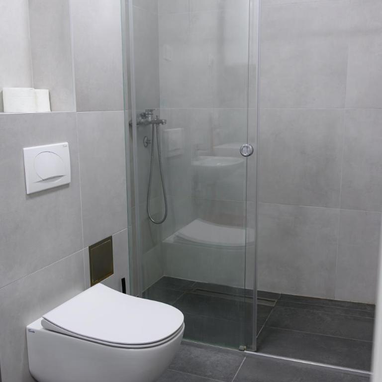I&I 2Bedrooms - Two-Bedroom Apartment - 11