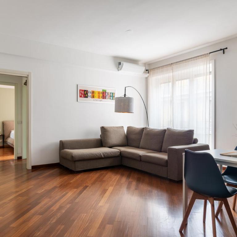 Bilocale accogliente e completo in via Stilicone - Appartamento con 1 Camera da Letto - 1