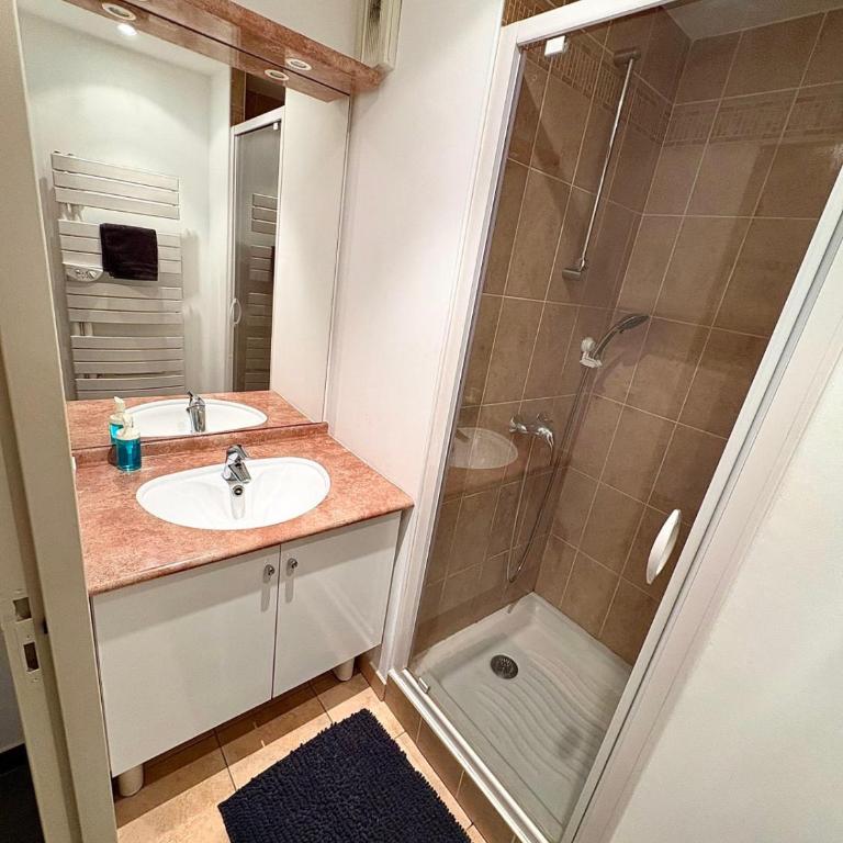Bright apartment with Terrace in Central Nantes - Appartamento - 15