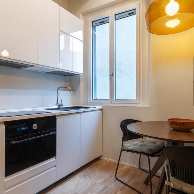 Porta Venezia - Nuovo Monolocale di Design - Appartamento con 1 Camera da Letto - 3