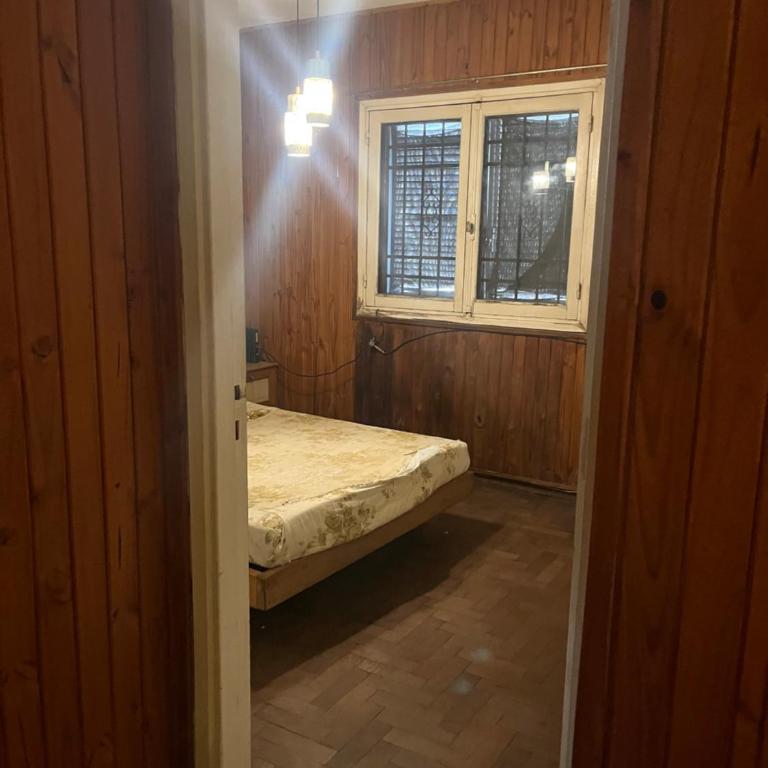 Casa de dos pisos - Casa con 1 dormitorio - 2