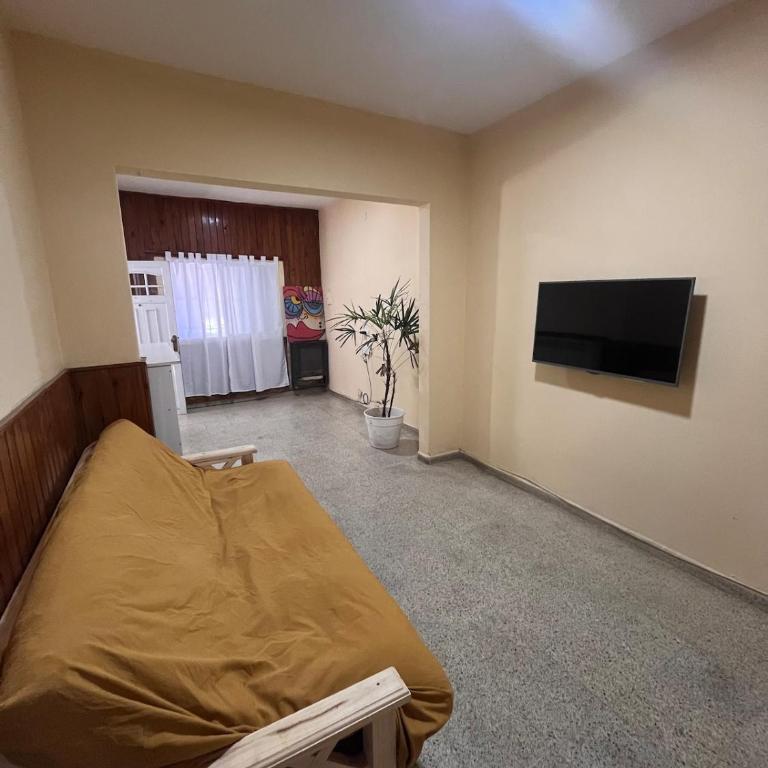 Casa completa hasta 9 personas, cochera, patio, parrilla, etc - Casa de 2 dormitorios - 10