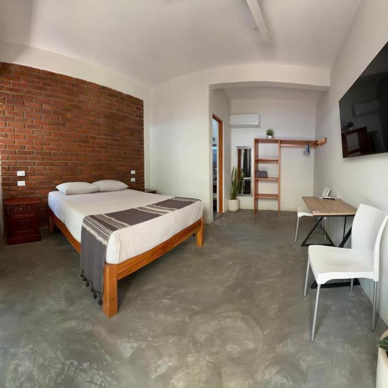 Casa Sixta a 7min del aeropuerto internacional PMX y 2 cuadras terminal autob ADO - Habitación Deluxe - 1 cama grande - 14