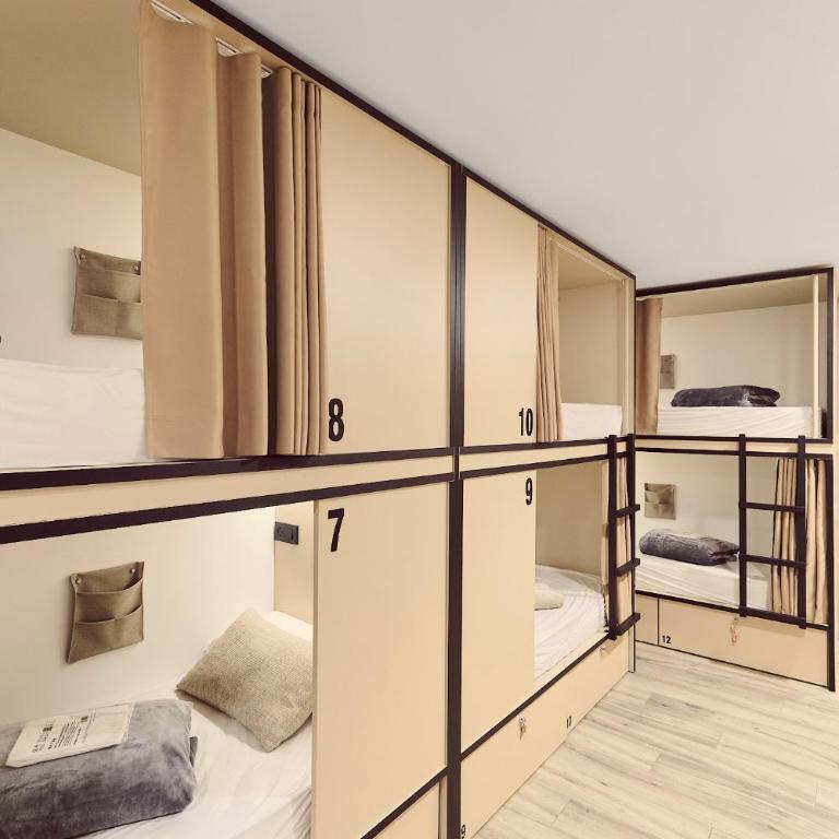 Albergue San Nicolás - Habitación compartida mixta de 10 camas - 4