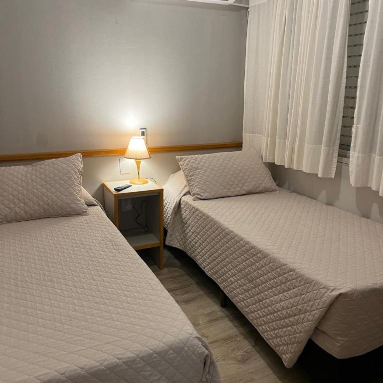 Hotel Italiano - Standard Quadruple Room - 7