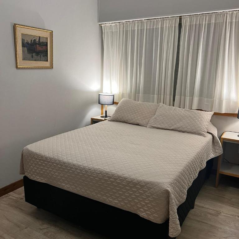 Hotel Italiano - Standard Quadruple Room - 8