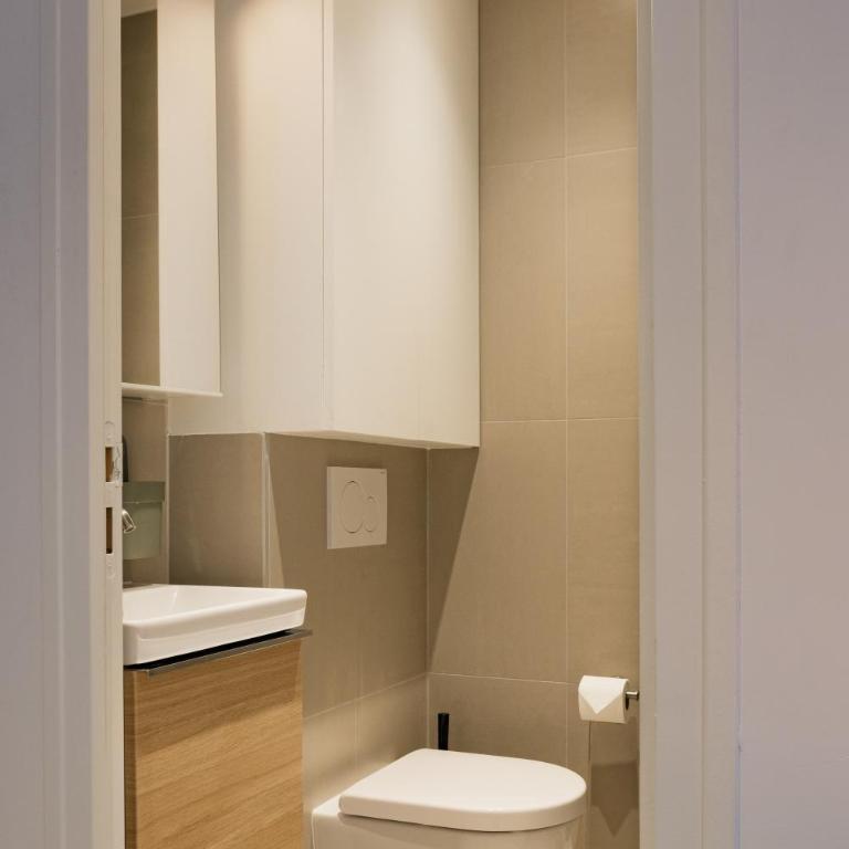 Elegant Sunlit Flat with Balcony near Parc Monceau - B94 - Appartement 1 Chambre - 16