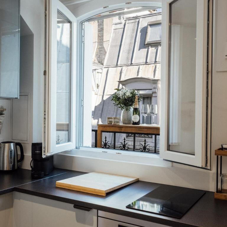 Elegant Sunlit Flat with Balcony near Parc Monceau - B94 - Appartement 1 Chambre - 17