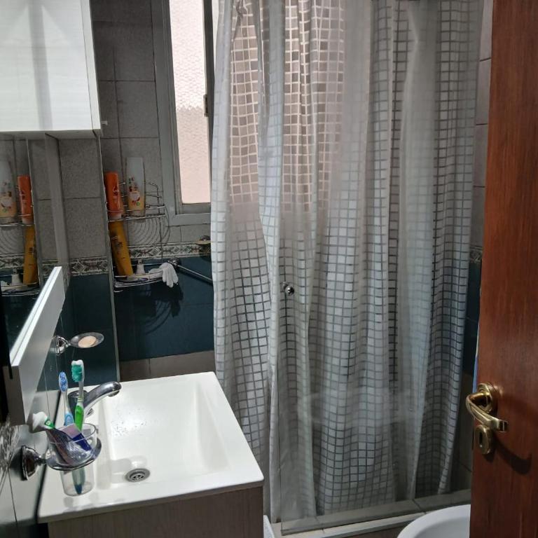 2 ambientes CENTRO,CASINO,y PLAYA, Cochera OPCIONAL en edificio, 3Y4 pers 150MTS DEL MAR - Apartamento Deluxe de 1 dormitorio - 14