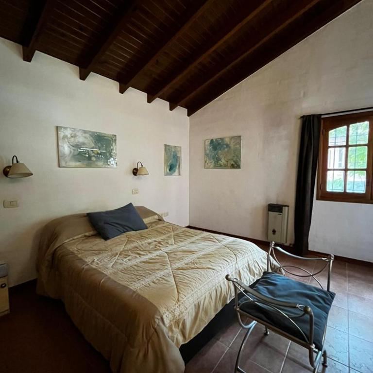 Casa privada con parque extenso, pileta, quincho, parilla y fogon - Casa de 2 dormitorios - 20