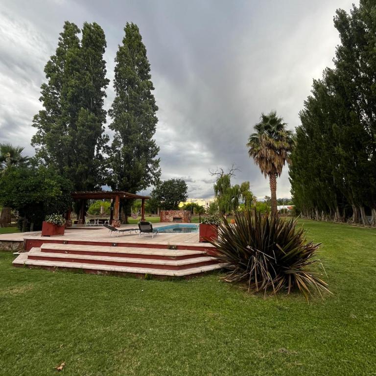 Casa privada con parque extenso, pileta, quincho, parilla y fogon - Two-Bedroom House - 32