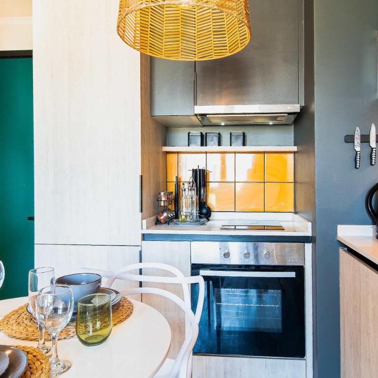 HOM I Metro Irarrazaval I Aire Acon I Wifi I Nunoa - Apartment - 24
