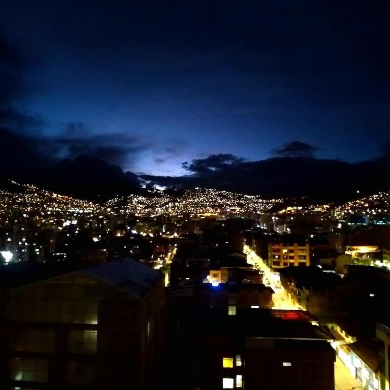 Cozy apartment in the heart of Cuzco - Three-Bedroom Apartment - 11
