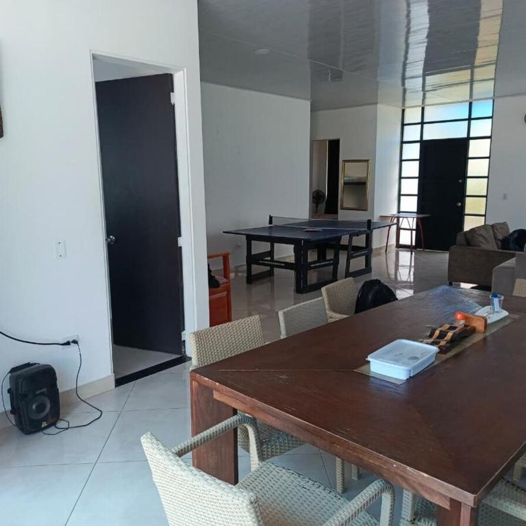 Finca en Chinauta con Piscina, Jacuzzi y zona BBQ - Casa con 1 dormitorio - 1
