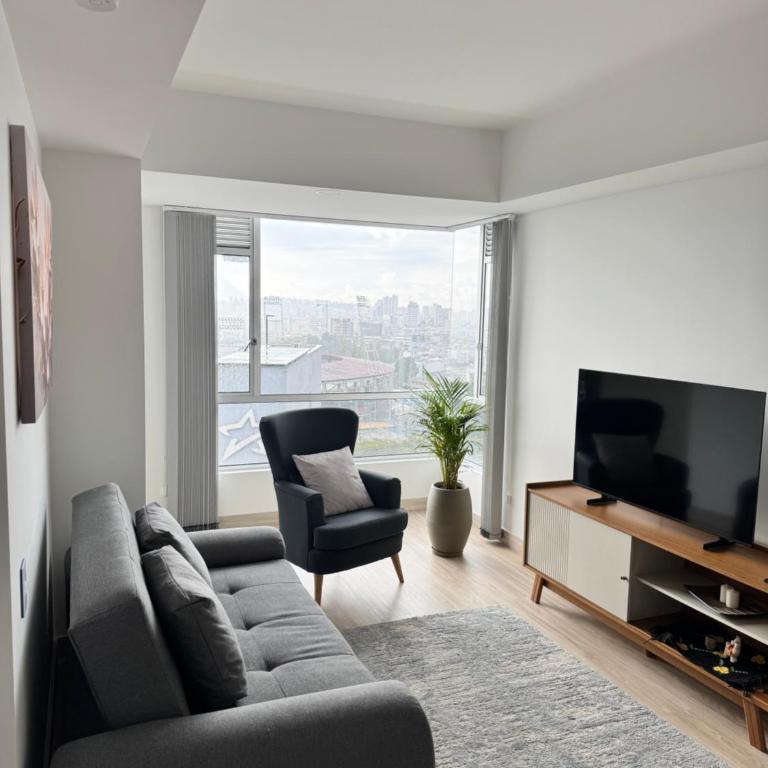 Hermoso apartaestudio a pasos de el cable, excelente ubicación cerca de todo - Apartamento de 1 dormitorio - 2