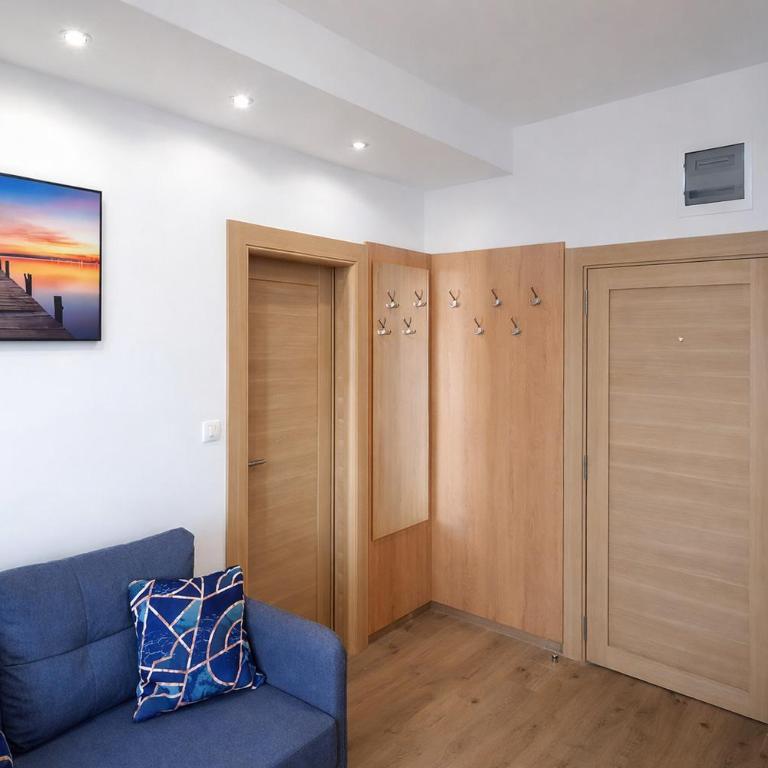 Wendy - One-Bedroom Apartment with Balcony - 7