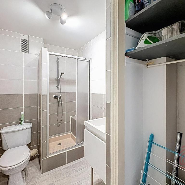 Studio climatisé avec animaux admis au centre-ville près des thermes - FR-1-451-225 - Studio - 12