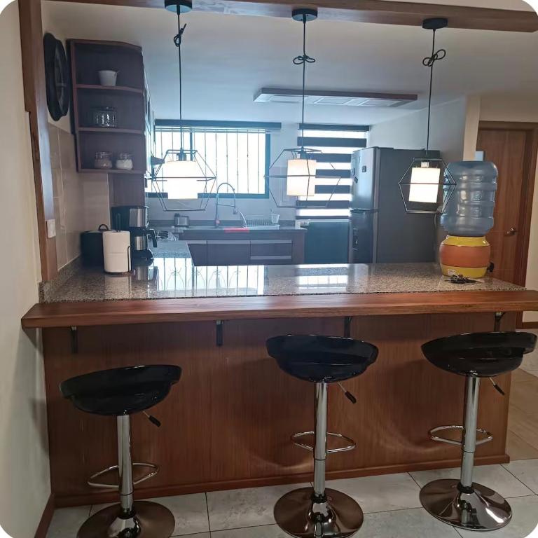Home Rocio - Three-Bedroom Apartment - 4