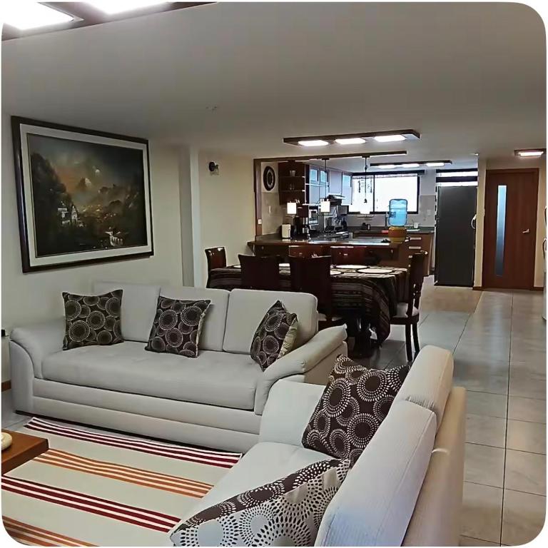 Home Rocio - Three-Bedroom Apartment - 2
