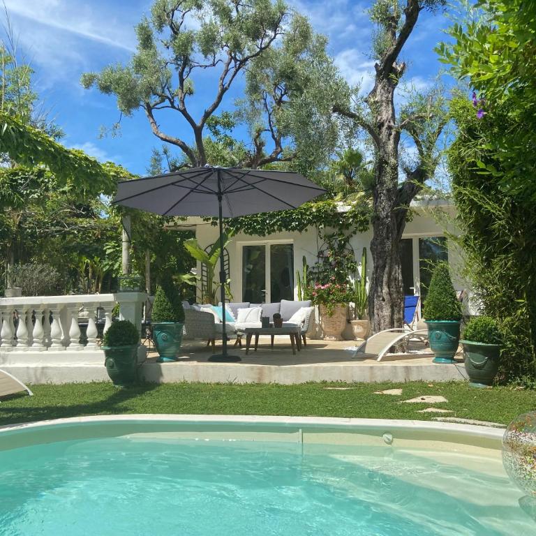 Cap d'Antibes 50m from the beach 3 bedrooms/Pool - Villa 3 Chambres - 1