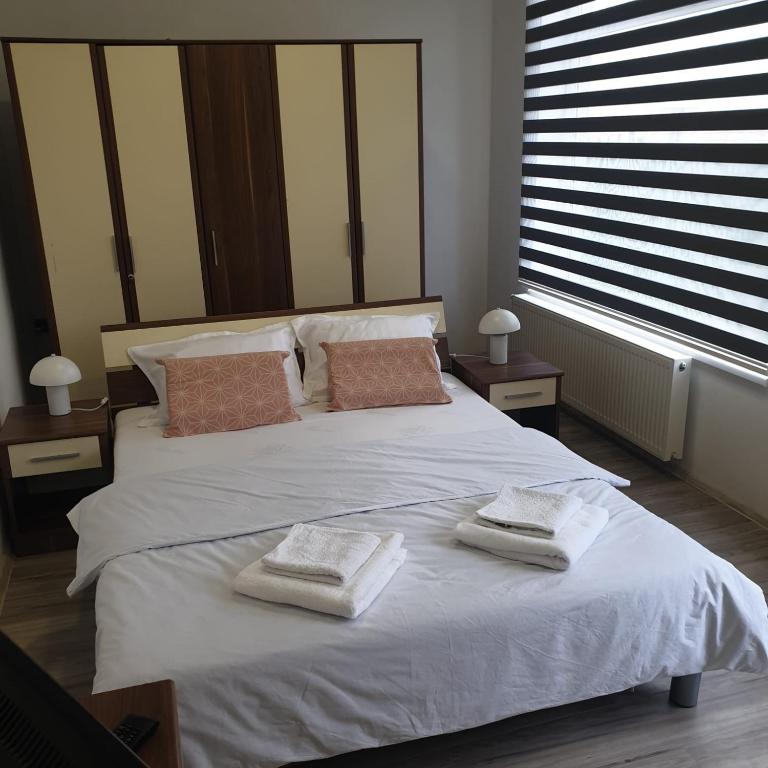 Apartman Trend - One-Bedroom Apartment - 1