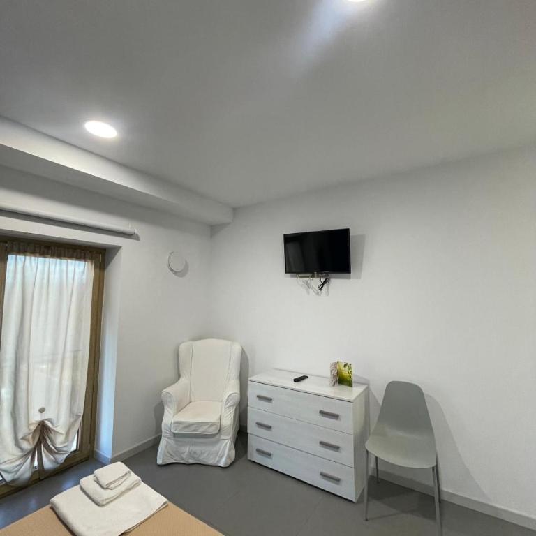 Le Ghie - Double Room with Patio - 11