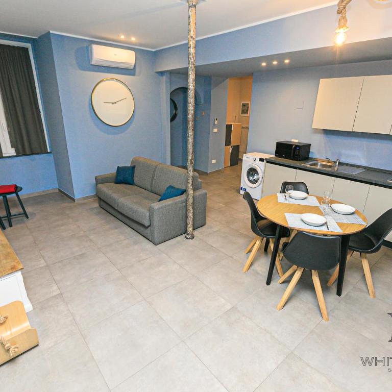 Centro Storico Apartments A4 AMBRA - One-Bedroom Deluxe Apartment - 12