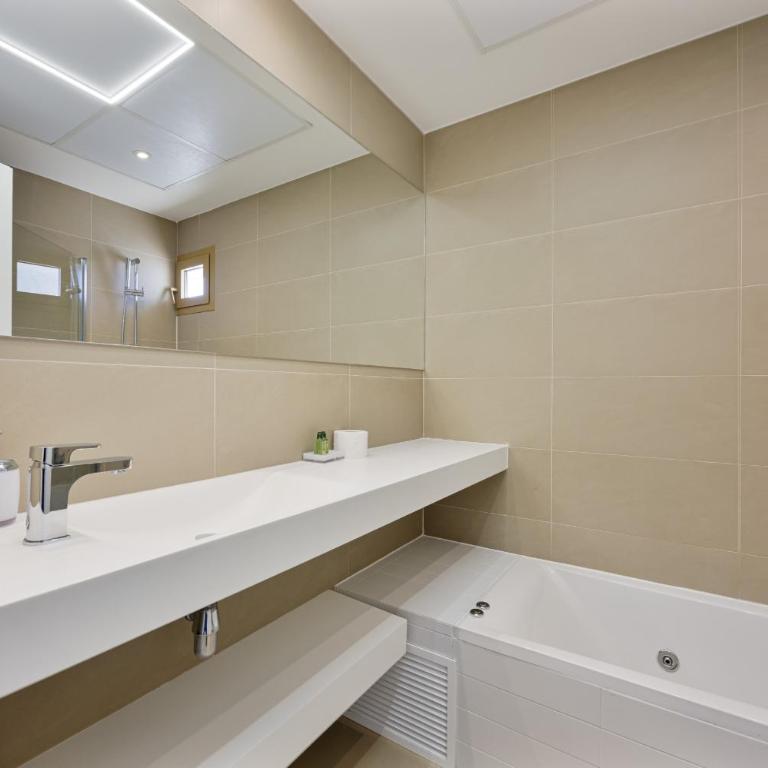 Intempo by Holuxe - 143 - 14th floor - Apartment with View and Balcony - 13