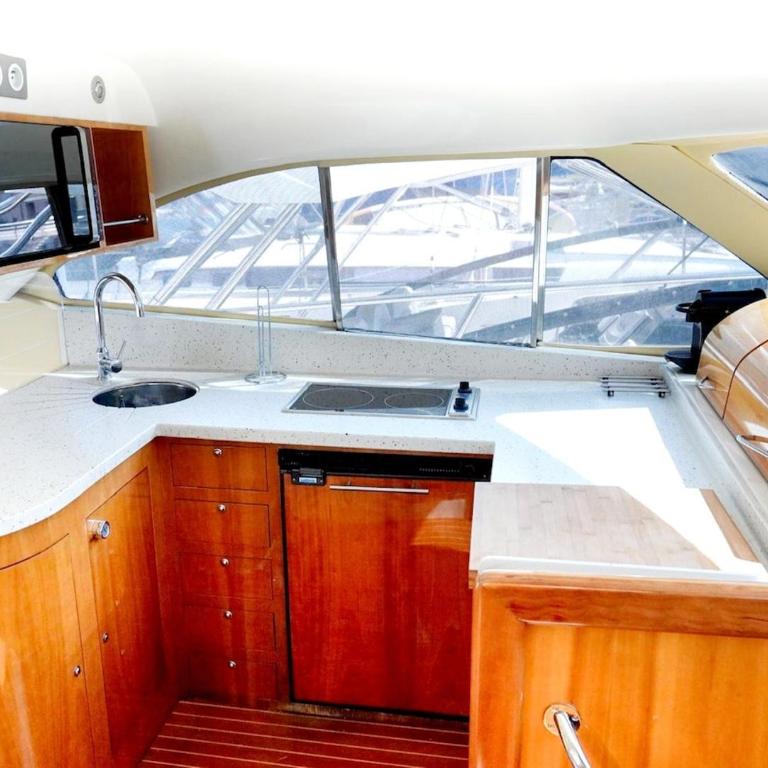Yacht Experience in Monaco Harbour - Mobile Home - 6