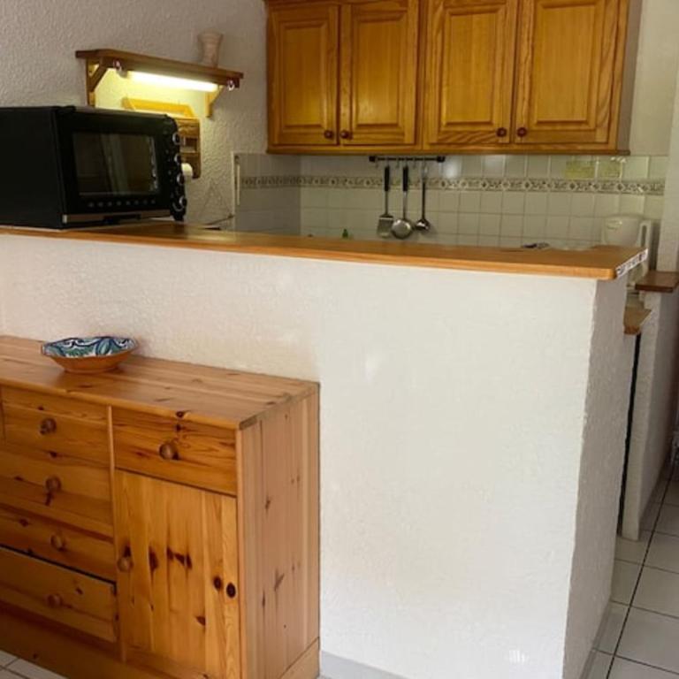 Air-conditioned studio with balcony in St-Raphaël - Studio - 3