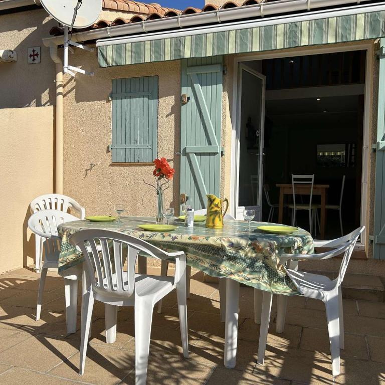 SP260-026 Maison 2 pièces mezzanine 6 couchages SAINT PIERRE LA MER - Maisonnette - 2