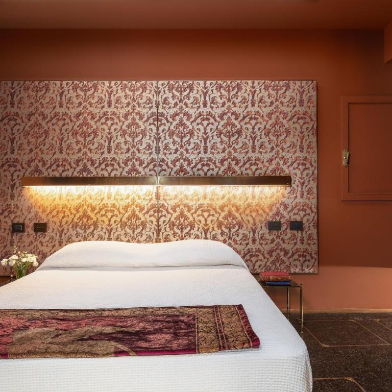 Dimora San Trovaso Stylish Four-Bedroom House in Venice - Four-Bedroom Apartment - 19