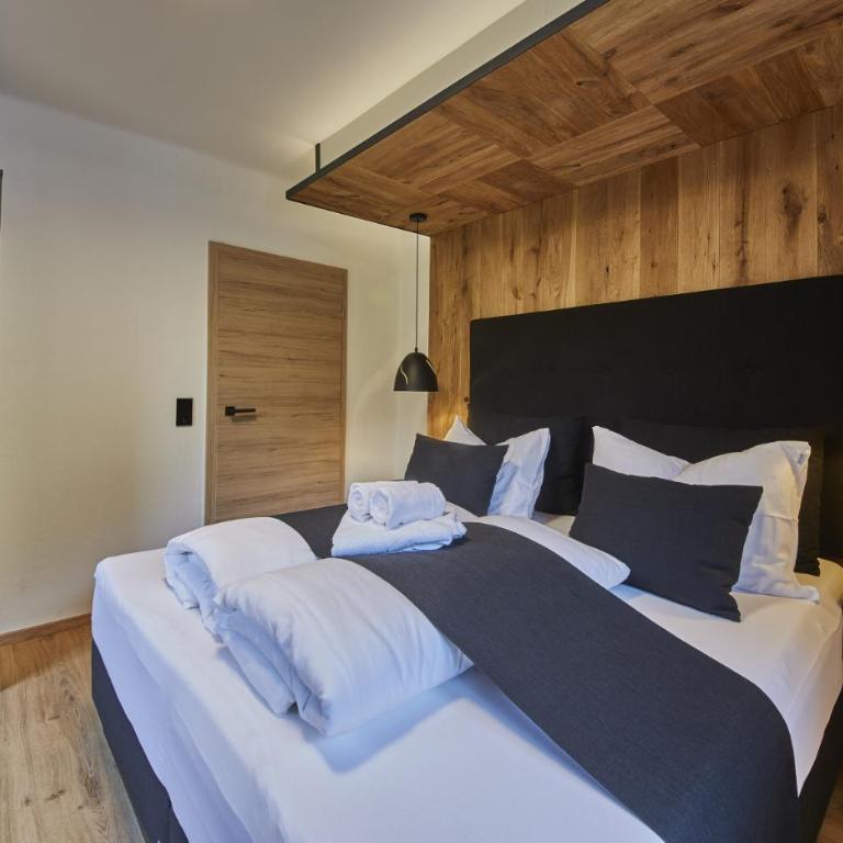 Chalet Wallehen by we rent, Ski-in & Ski-out - Three-Bedroom Premium Apartment with Balcony - 8