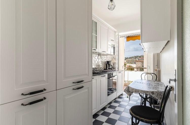 Nice City Center 2 Bedrooms Balcony Air Conditioning - Appartement 2 Chambres - 10