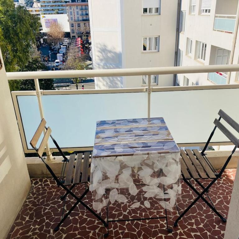 Nice City Center 2 Bedrooms Balcony Air Conditioning - Appartement 2 Chambres - 1