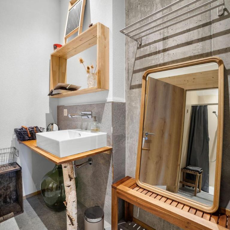 Chalet Diognysos B&B, Wellness & Boutique Hotel, Valais Crans-Montana Diogne - Chambre Quadruple Confort - 8