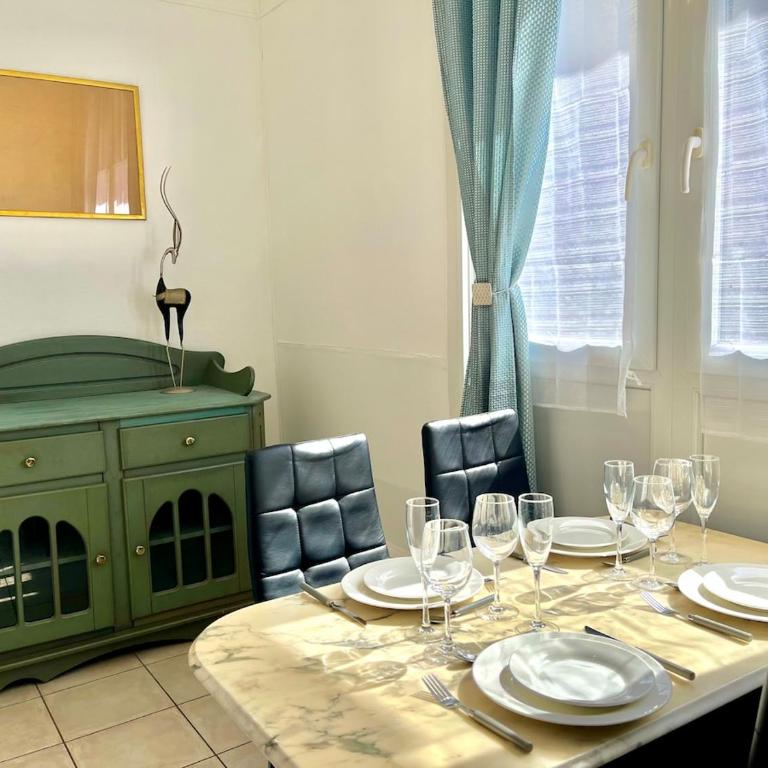 Escale Inn Reims - 4 personnes proche Arena - Appartamento con 2 Camere da Letto - 2