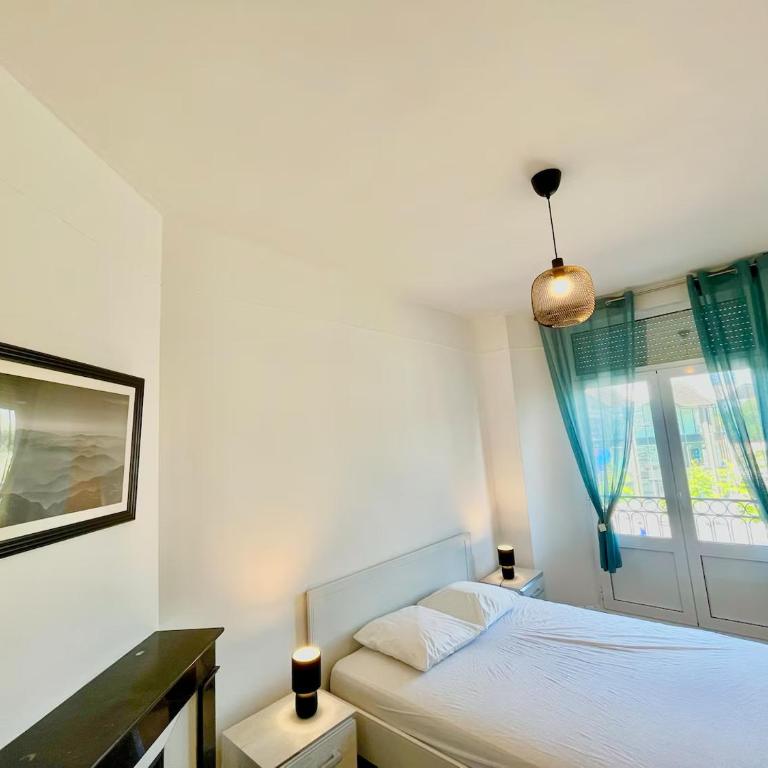 Escale Inn Reims - 4 personnes proche Arena - Appartamento con 2 Camere da Letto - 4